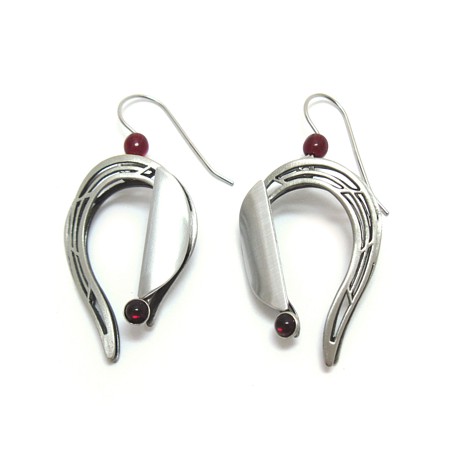 Horseshoe shaped Aluminum all-silver Red Stone Earring - Click Image to Close